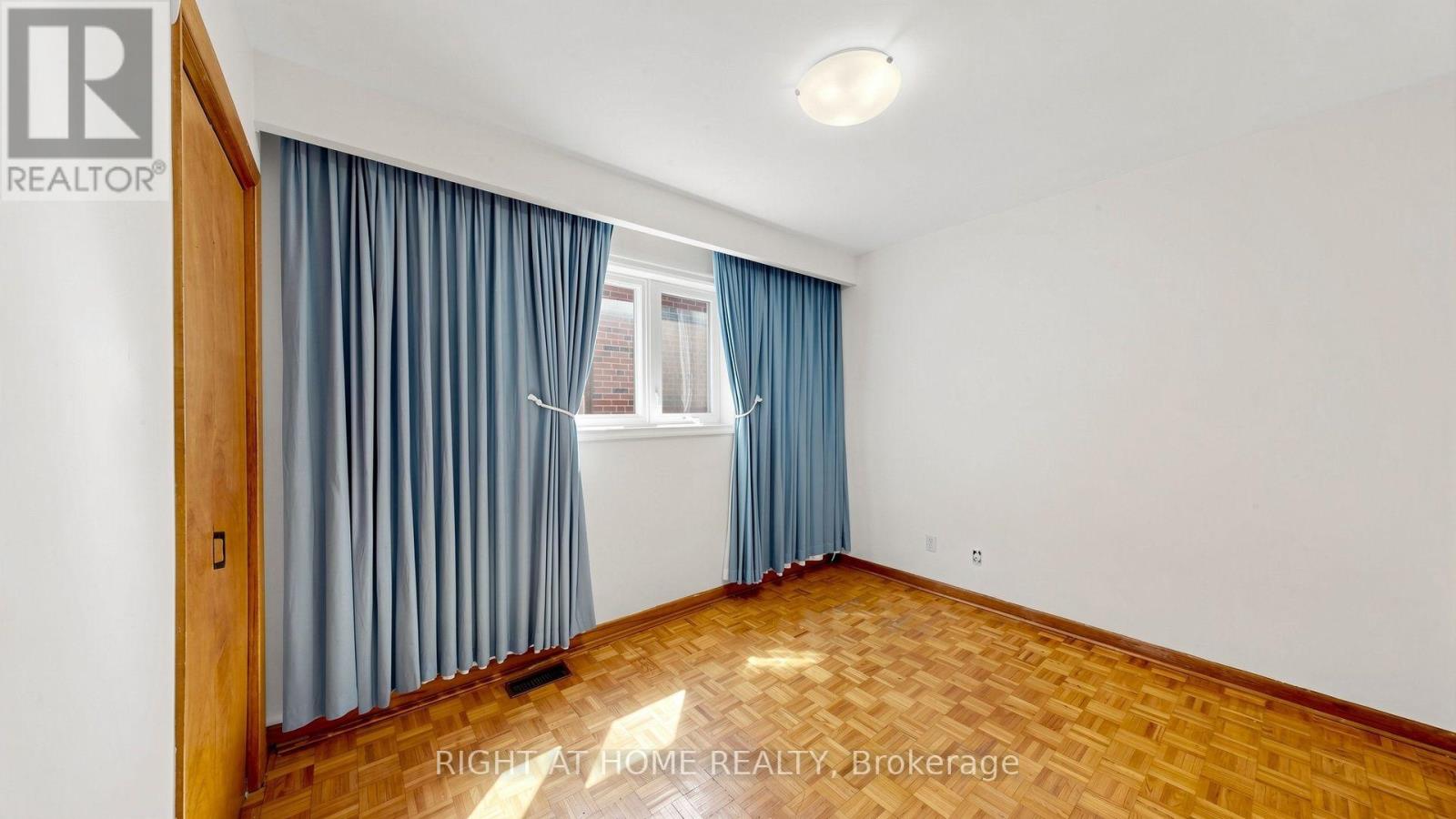 20 Torrens Avenue Property Photo 9