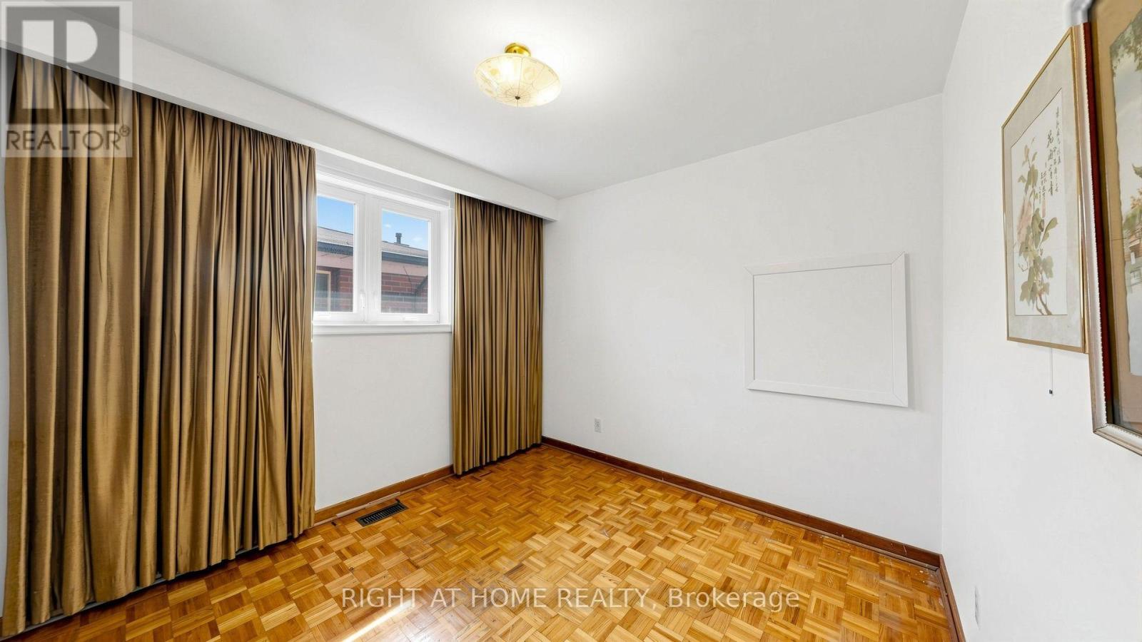 20 Torrens Avenue Property Photo 16
