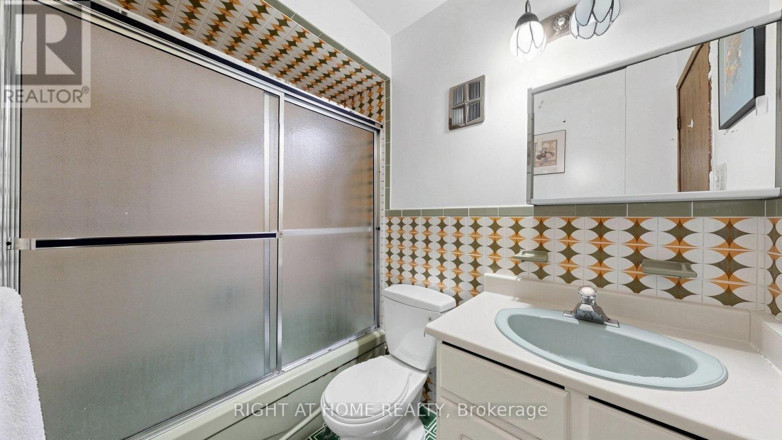 20 Torrens Avenue Property Photo 23