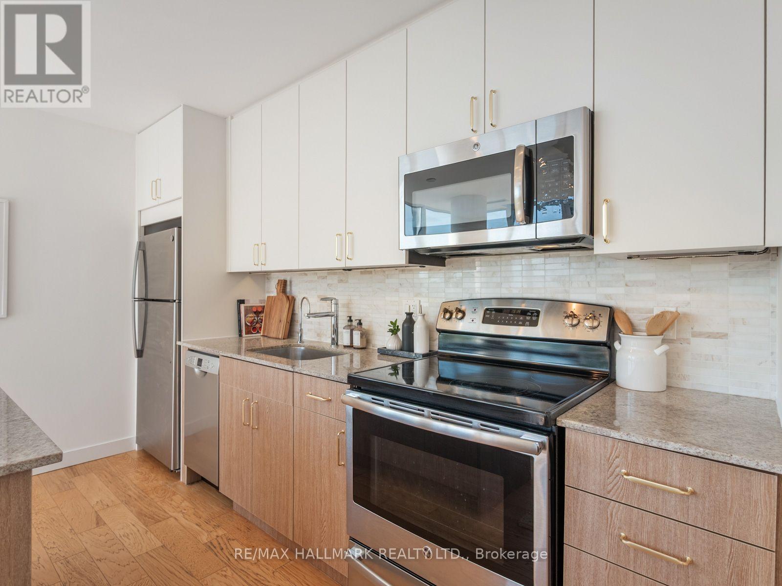 414 - 2055 Danforth Avenue Property Photo 19