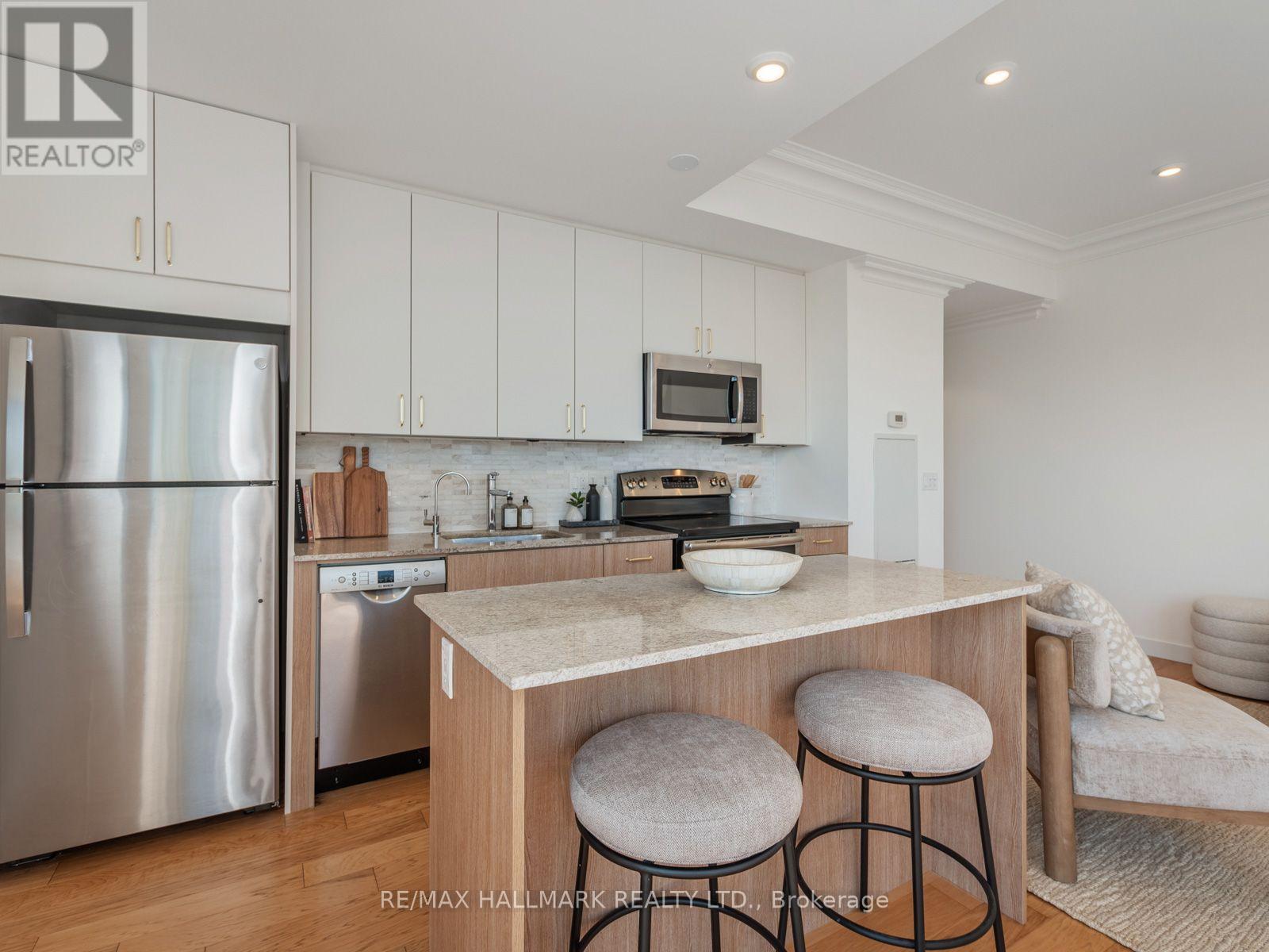 414 - 2055 Danforth Avenue Property Photo 22