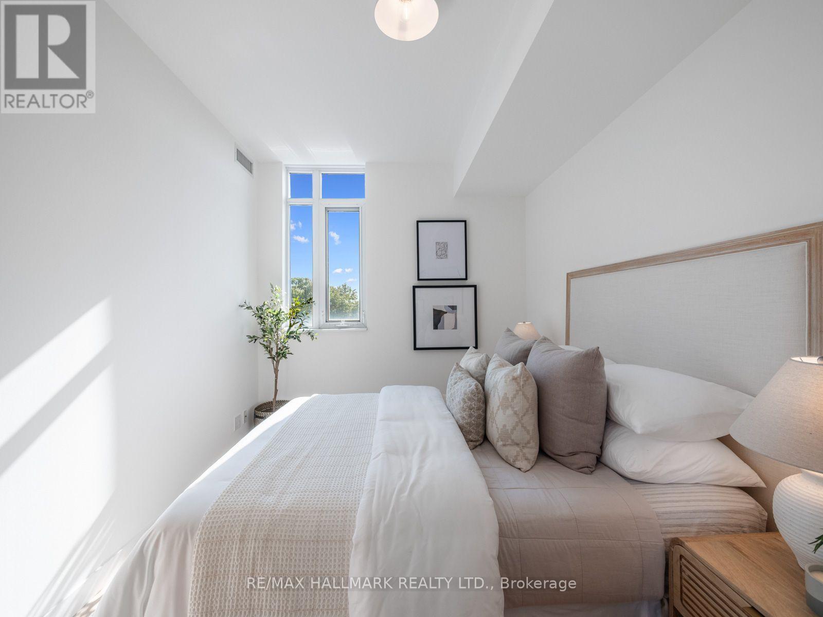 414 - 2055 Danforth Avenue Property Photo 33