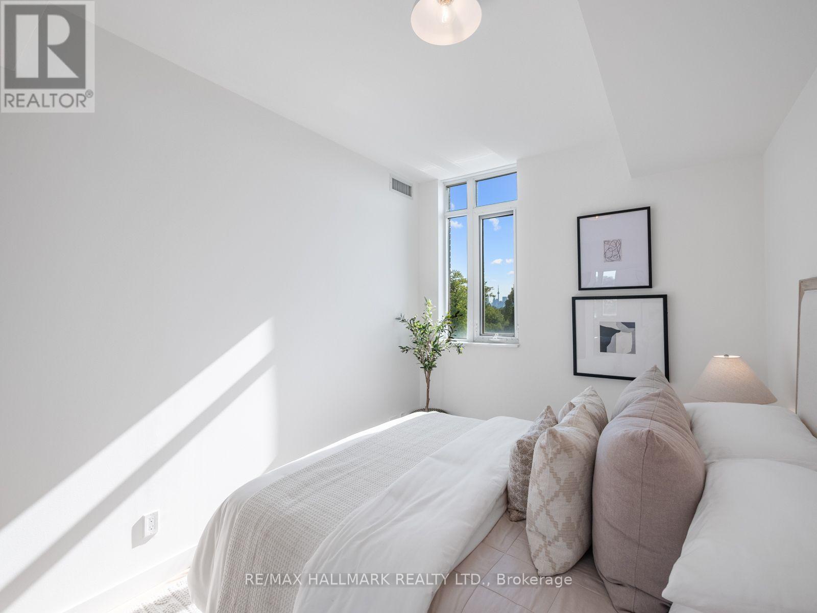 414 - 2055 Danforth Avenue Property Photo 34