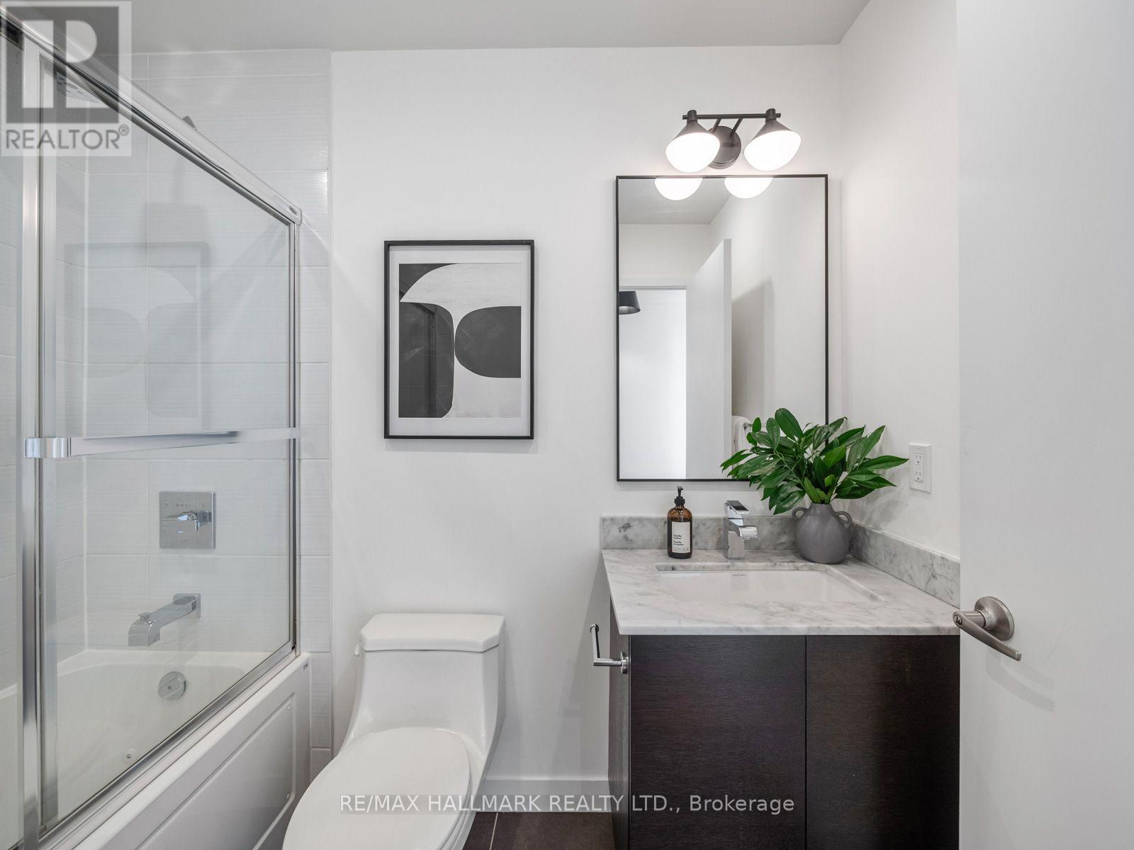 414 - 2055 Danforth Avenue Property Photo 37