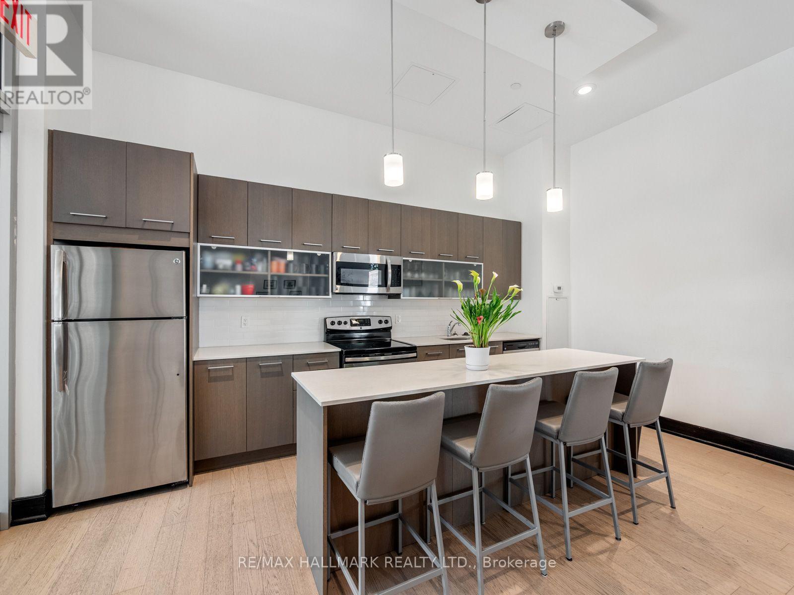 414 - 2055 Danforth Avenue Property Photo 43