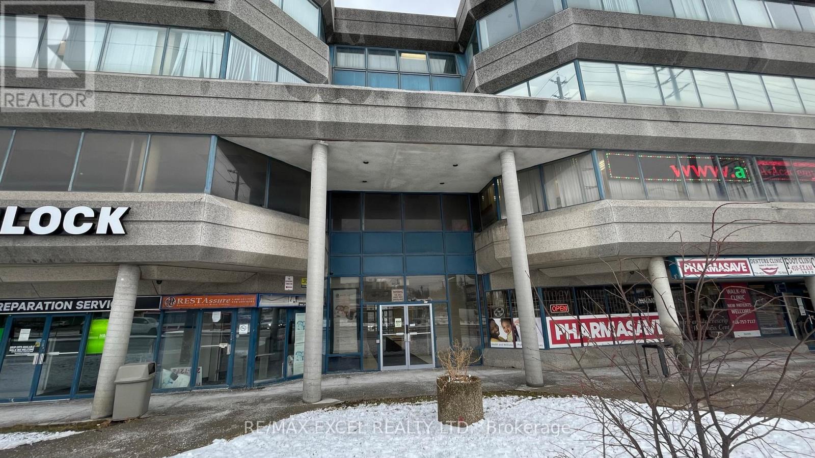 212 - 2425 Eglinton Avenue E Property Photo 1