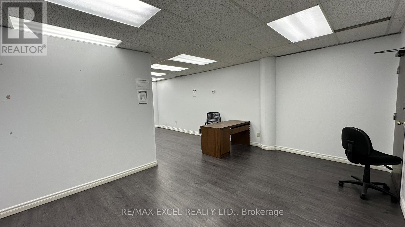 212 - 2425 Eglinton Avenue E Property Photo 3