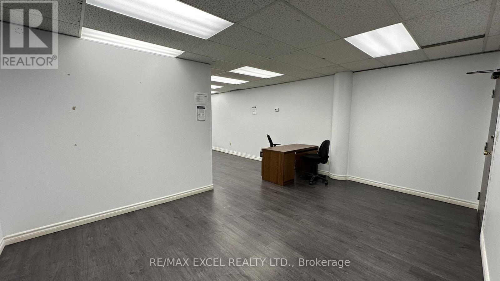 212 - 2425 Eglinton Avenue E Property Photo 4