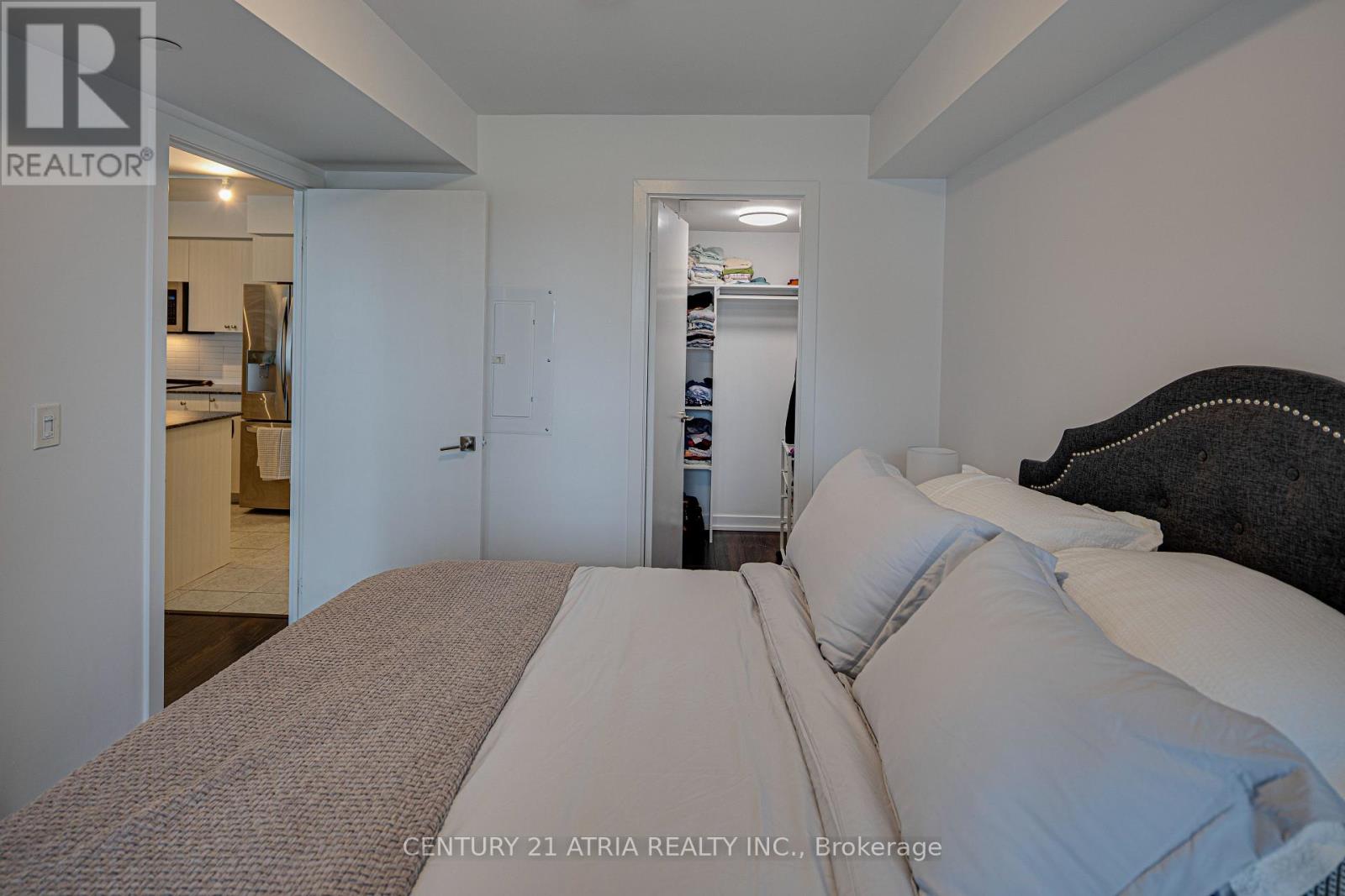503 - 8 Trent Avenue Property Photo 10
