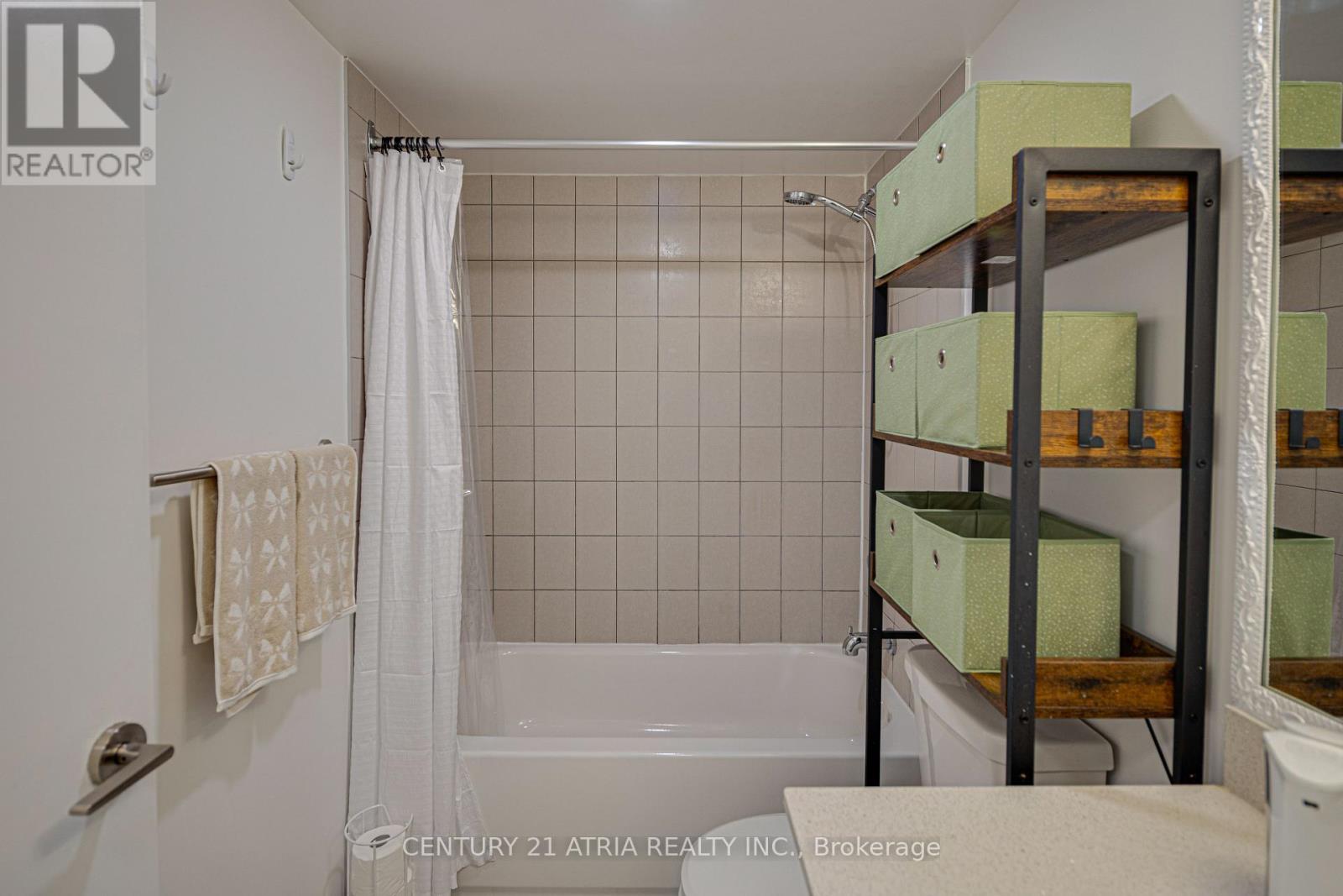 503 - 8 Trent Avenue Property Photo 13