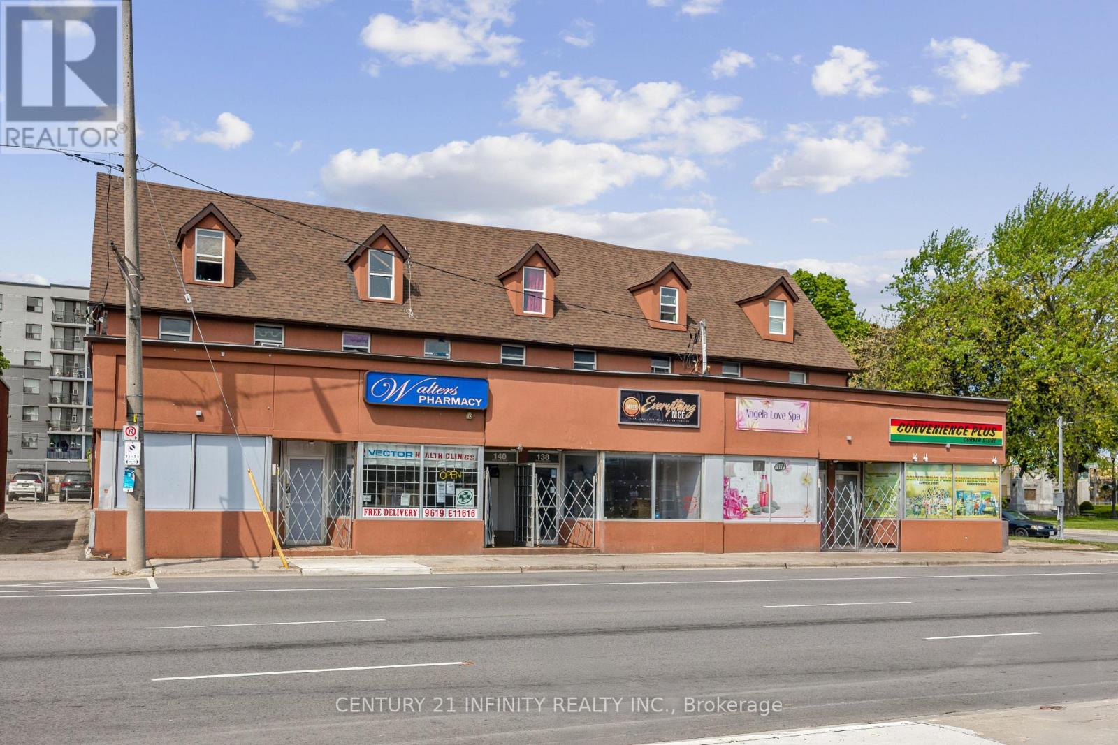 134-142 Simcoe Street S Property Photo 1
