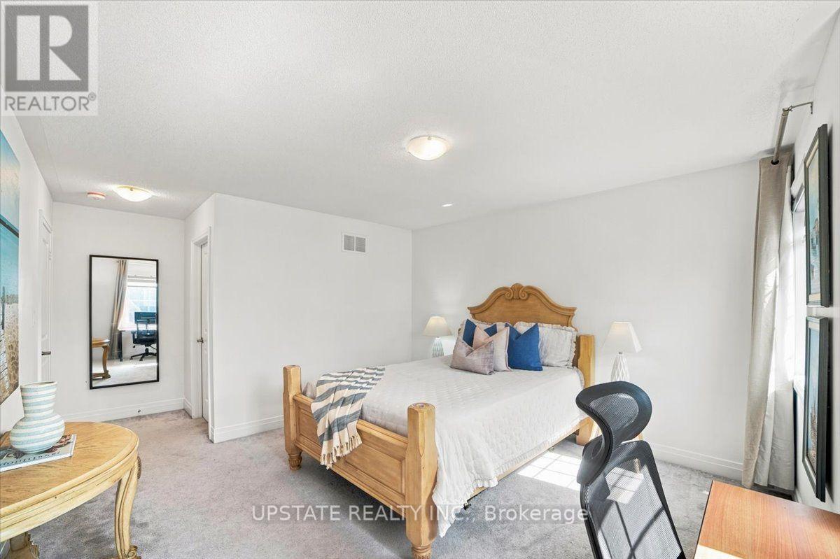 18 Blenheim Circle Property Photo 27