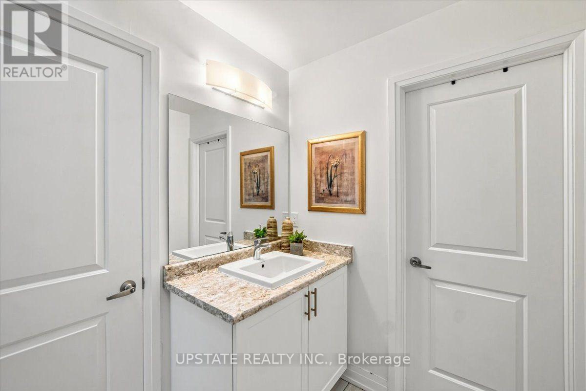 18 Blenheim Circle Property Photo 28