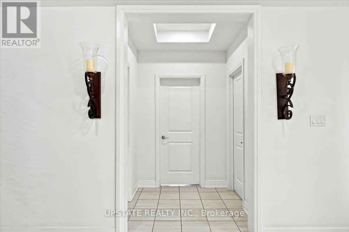 18 Blenheim Circle Property Photo 41
