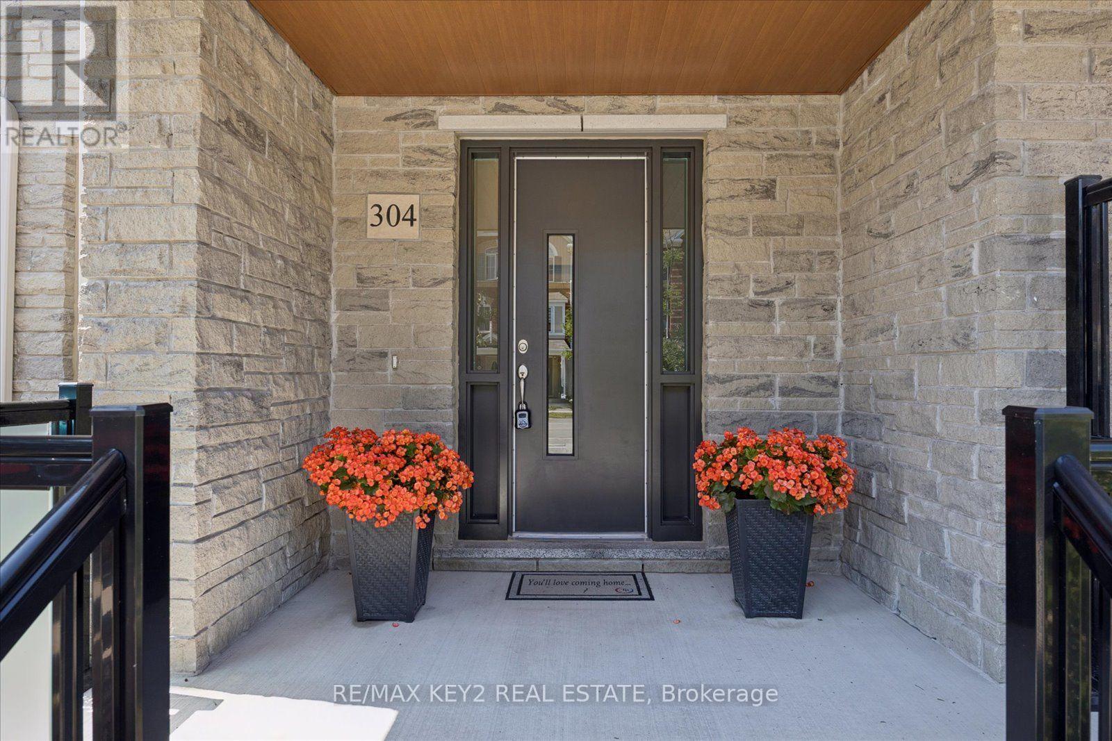 304 - 1034 Reflection Place Property Photo 2