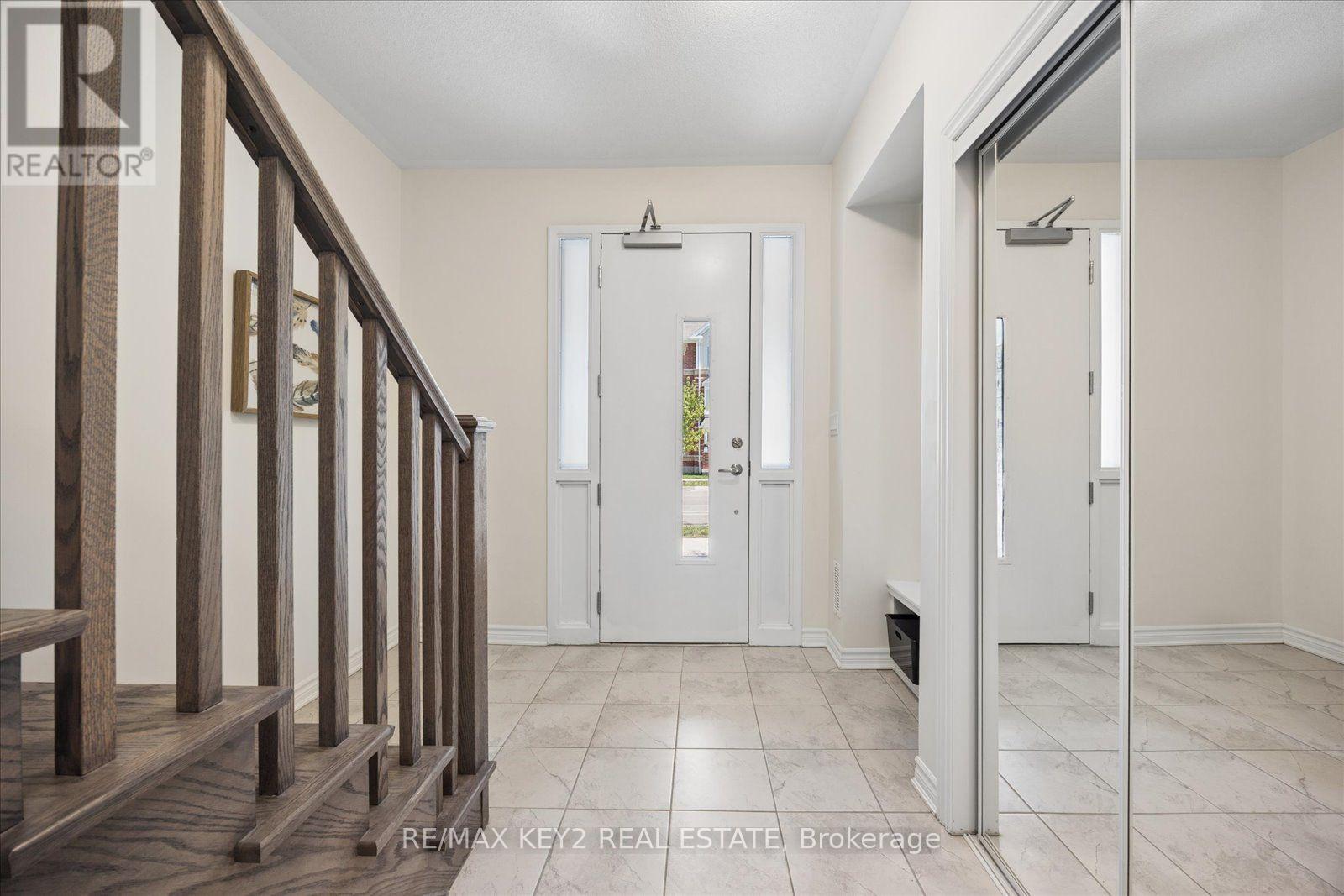 304 - 1034 Reflection Place Property Photo 3