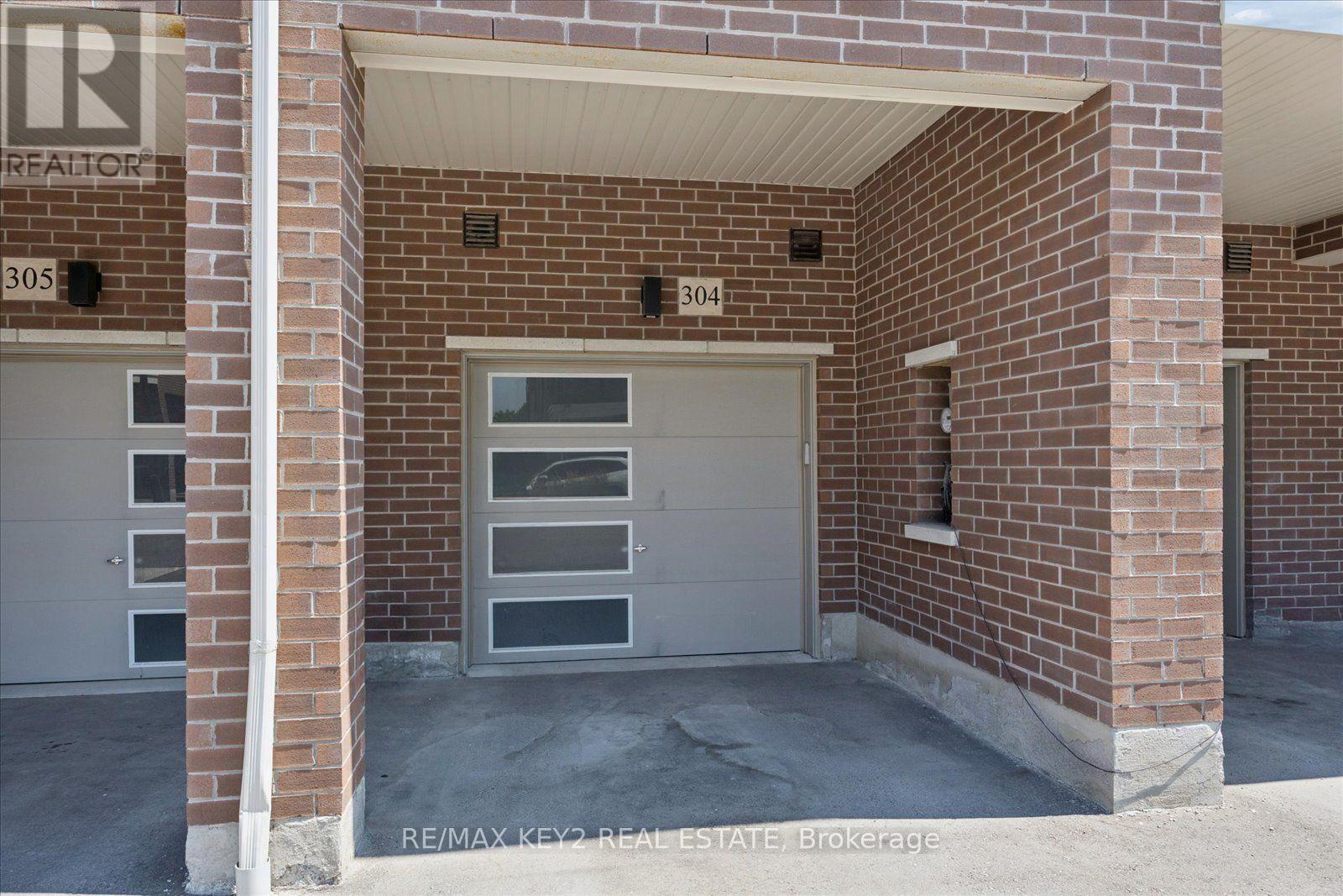 304 - 1034 Reflection Place Property Photo 34