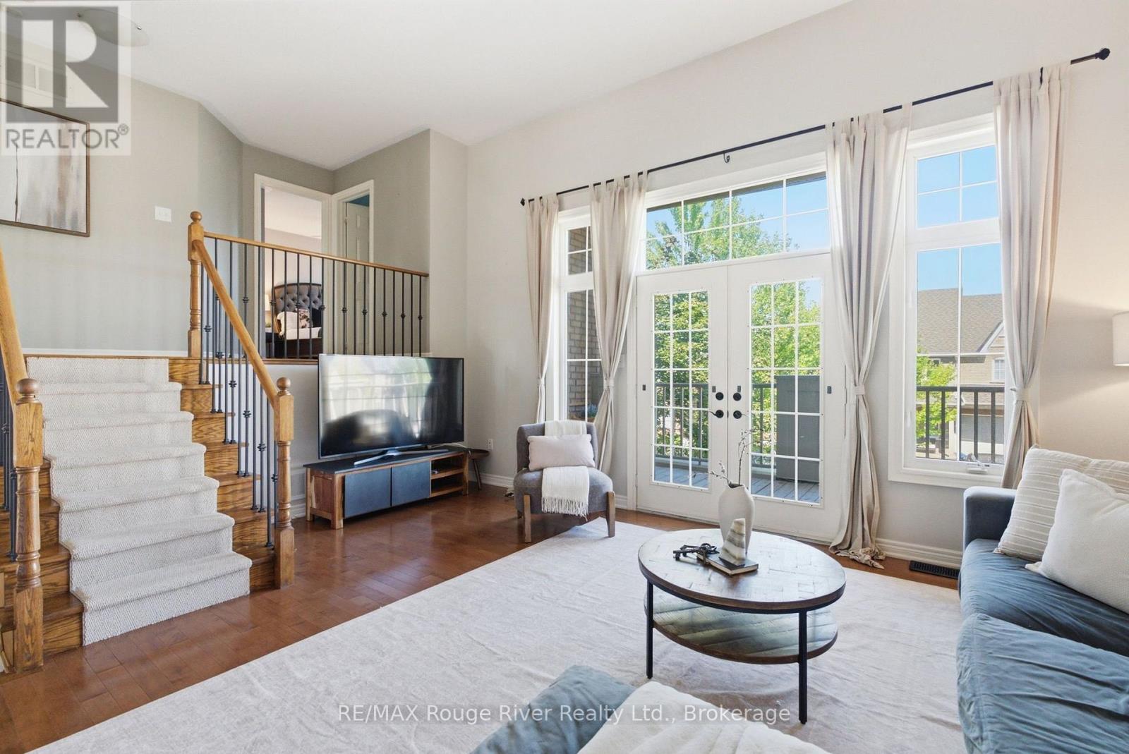 18 Rainbow Crescent Property Photo 19