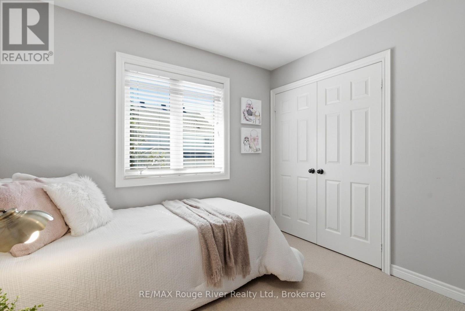 18 Rainbow Crescent Property Photo 30