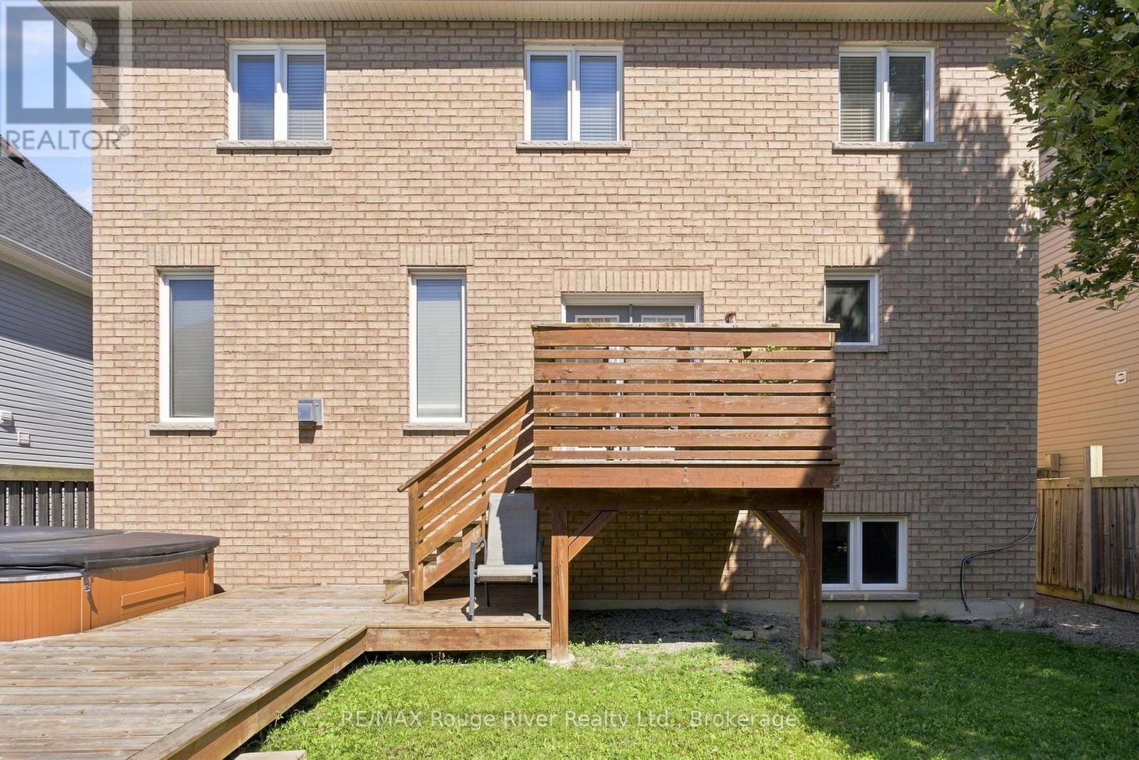 18 Rainbow Crescent Property Photo 43