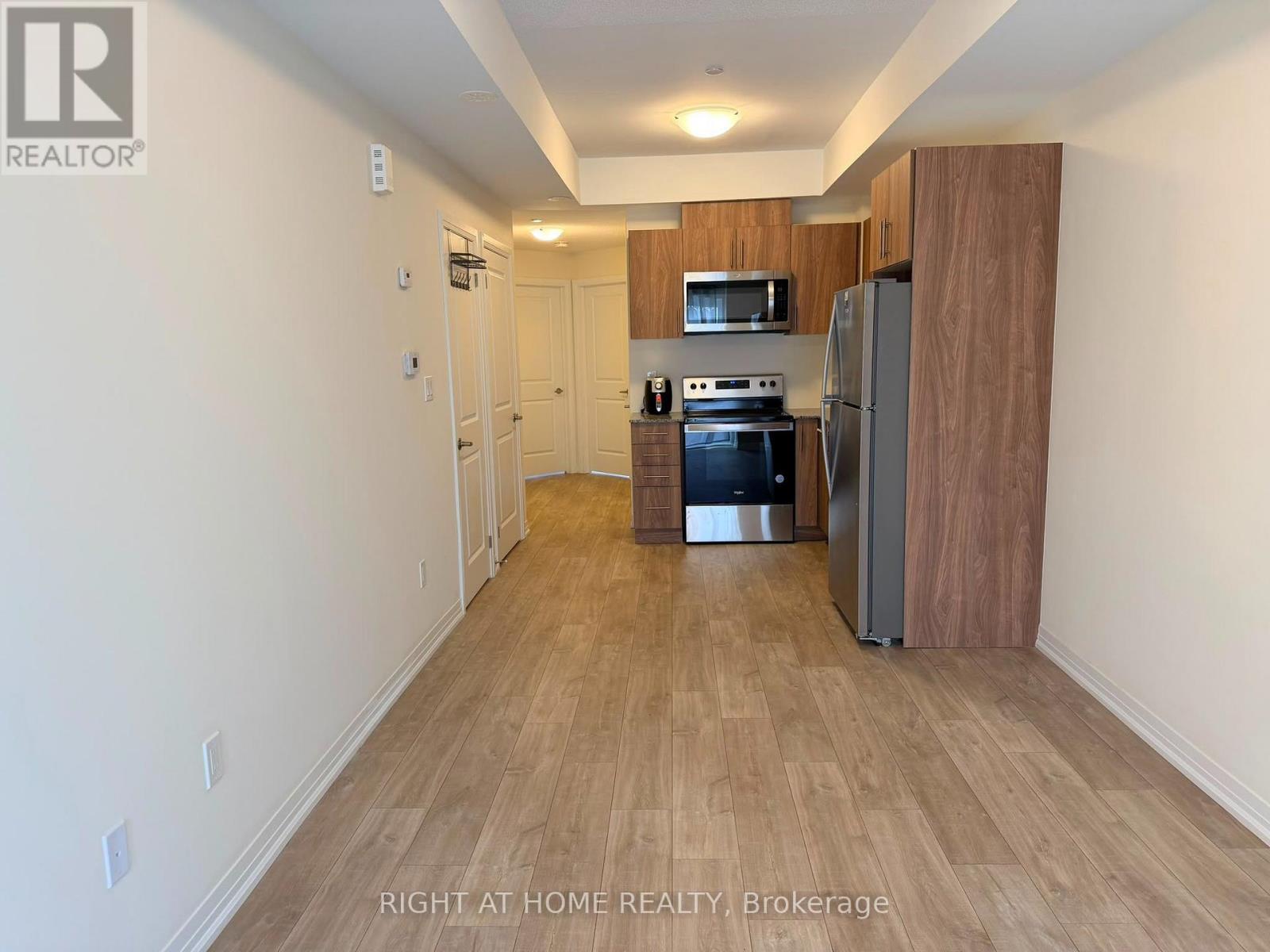 14 - 10 Liben Way Property Photo 7