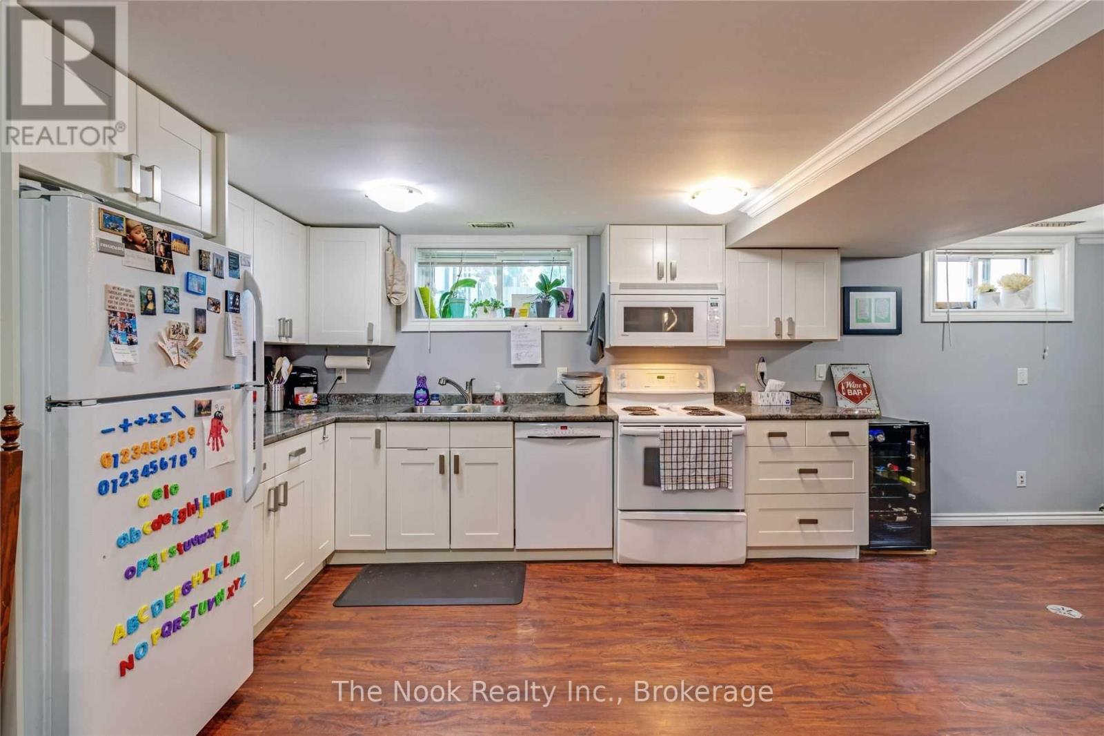 1321 Cedar Street Property Photo 21
