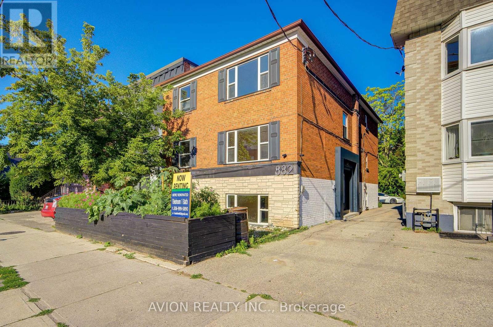 Unit 2 - 882 Broadview Avenue Property Photo 1