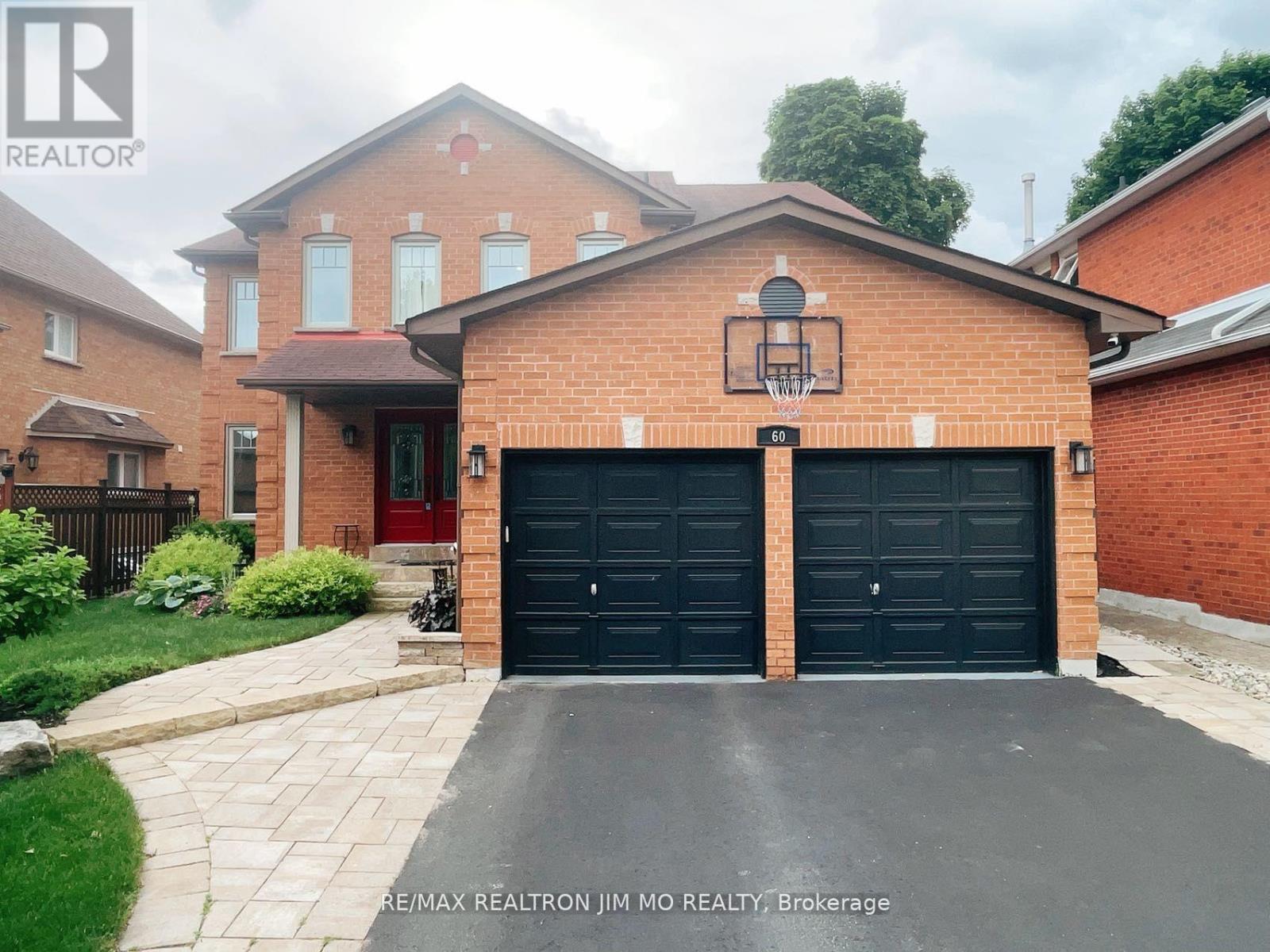 60 SILVERBIRCH PLACE Property Photo 1