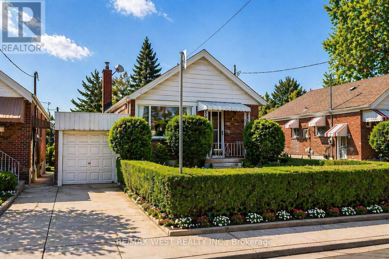 5 Dieppe Road S Property Photo 2