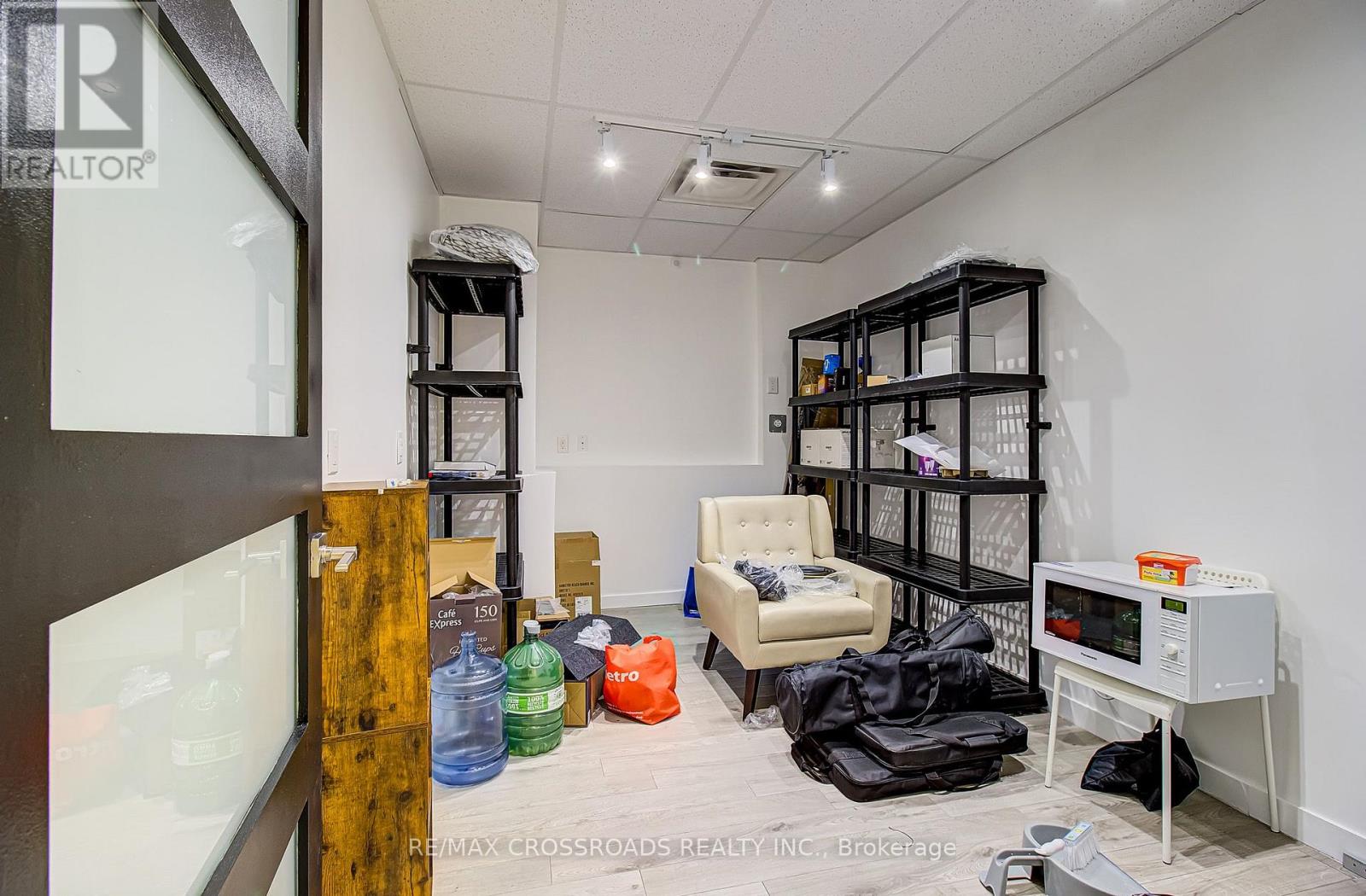 2nd Floor - 2017 Danforth Avenue Property Photo 12