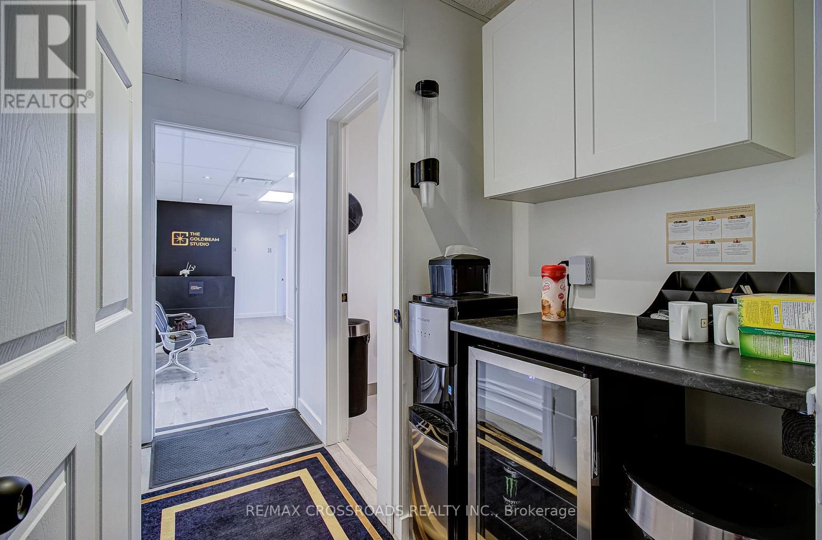 2nd Floor - 2017 Danforth Avenue Property Photo 14