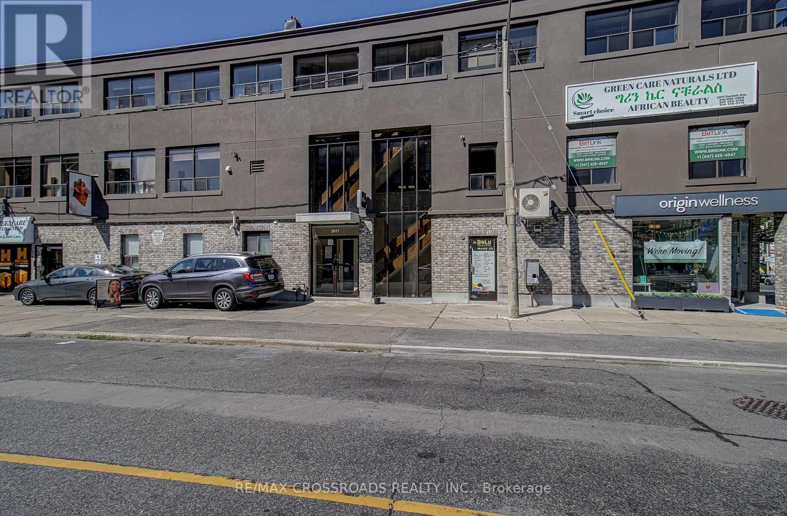 2nd Floor - 2017 Danforth Avenue Property Photo 28