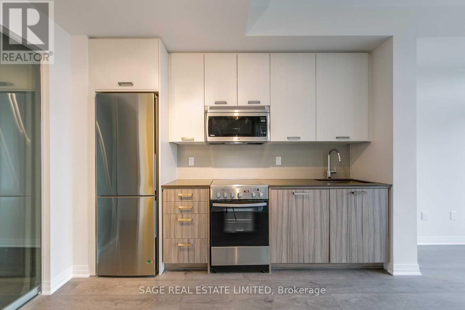 618 - 2301 Danforth Avenue Property Photo 3