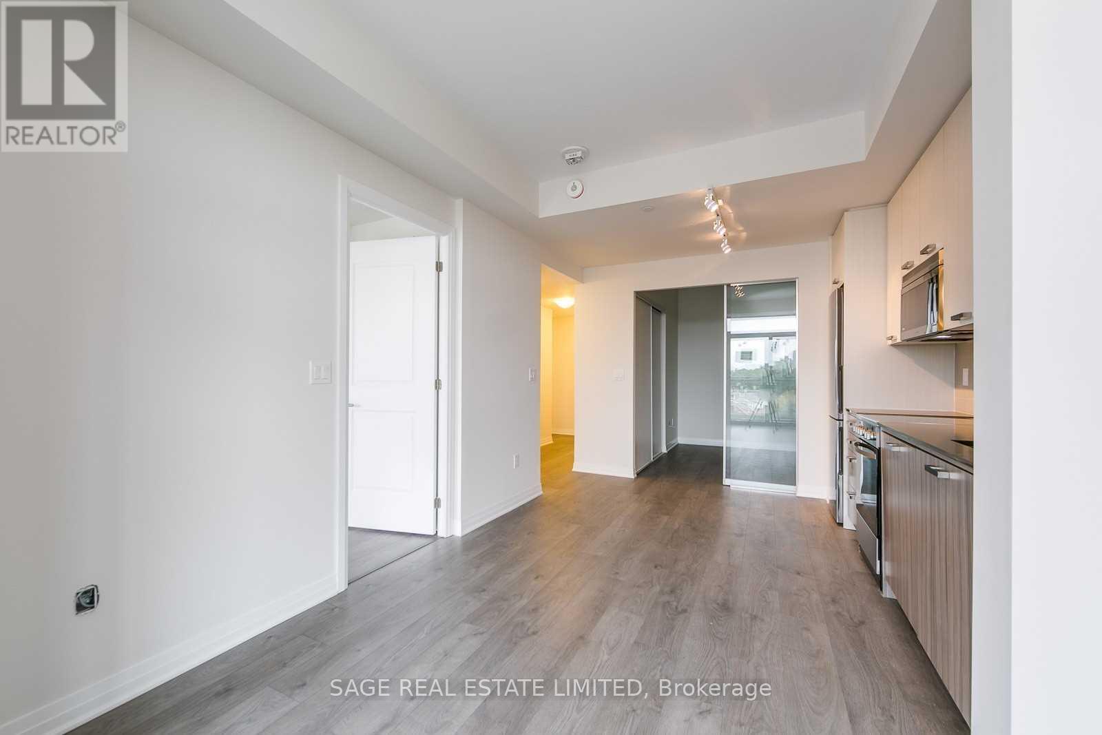 618 - 2301 Danforth Avenue Property Photo 6