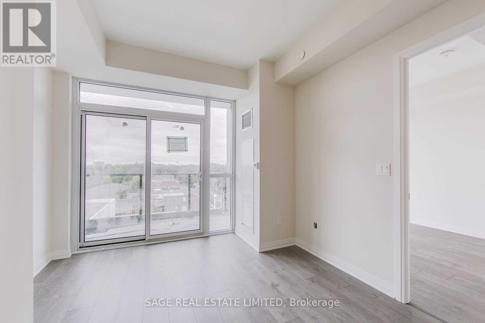 618 - 2301 Danforth Avenue Property Photo 9