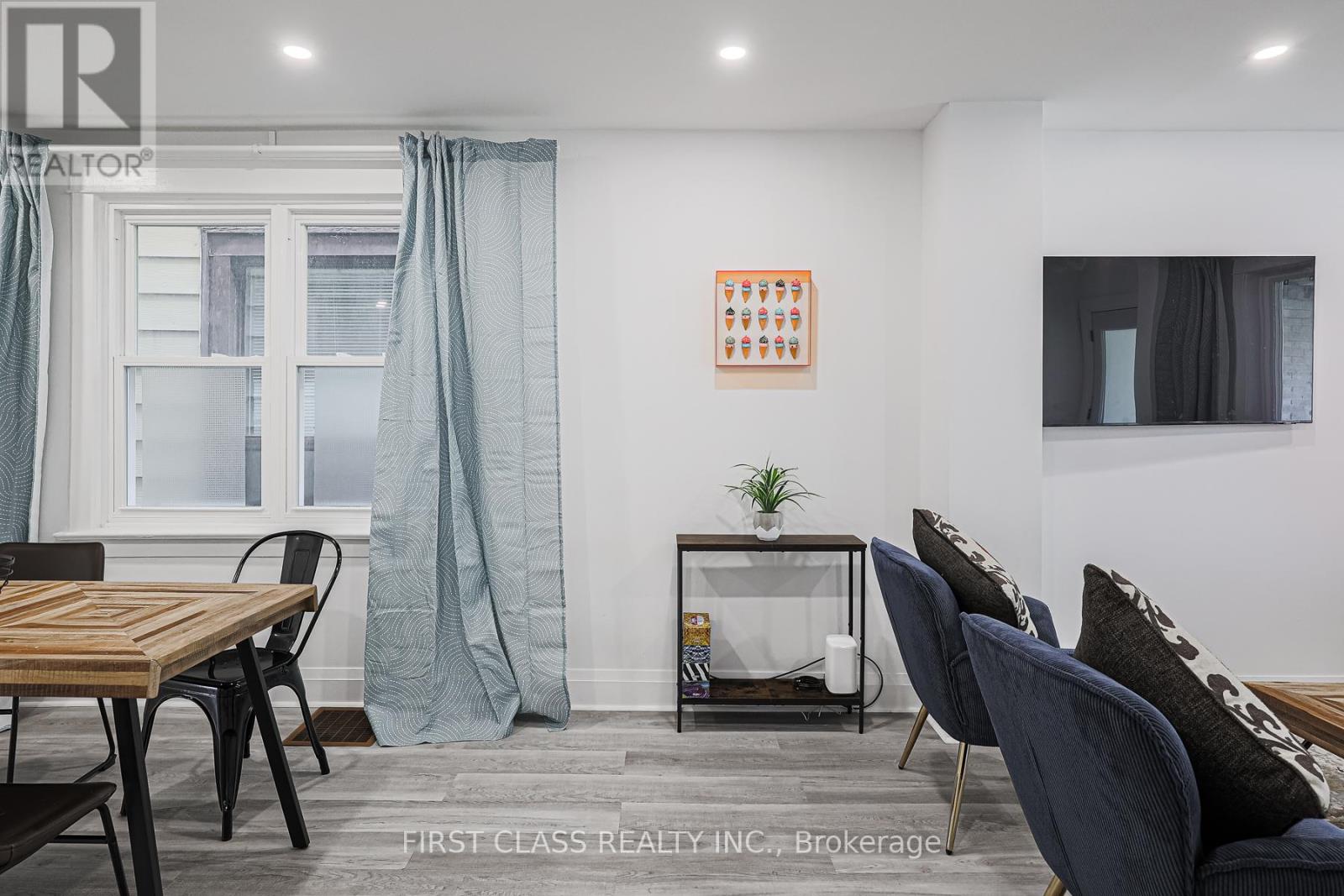 53 Aldridge Avenue Property Photo 8