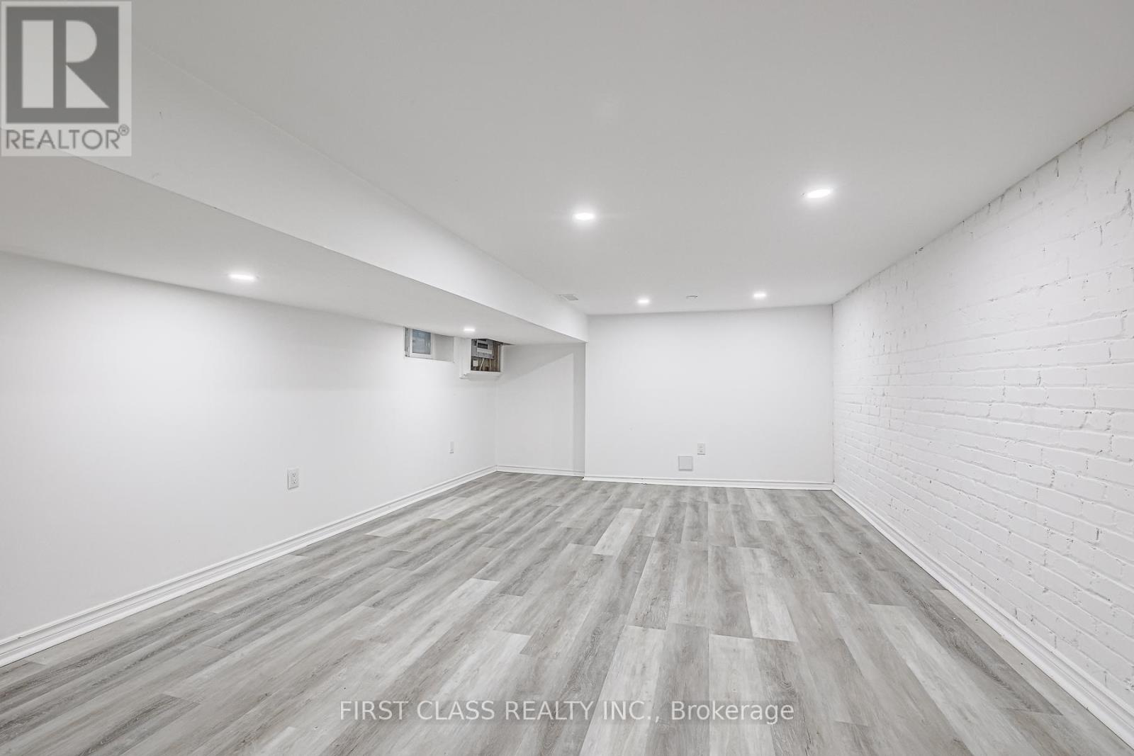 53 Aldridge Avenue Property Photo 20