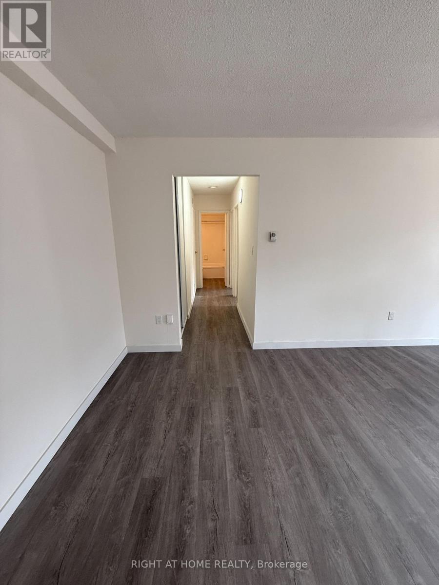205 - 555 Oxford Street Property Photo 2