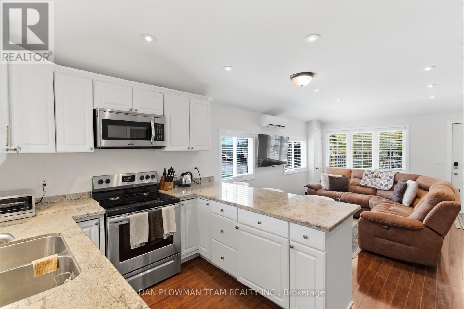 513 View Lake Road Property Photo 14