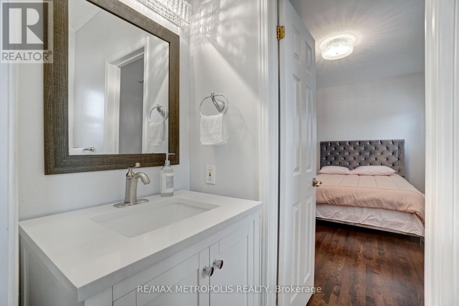 1872 Appleview Road Property Photo 22