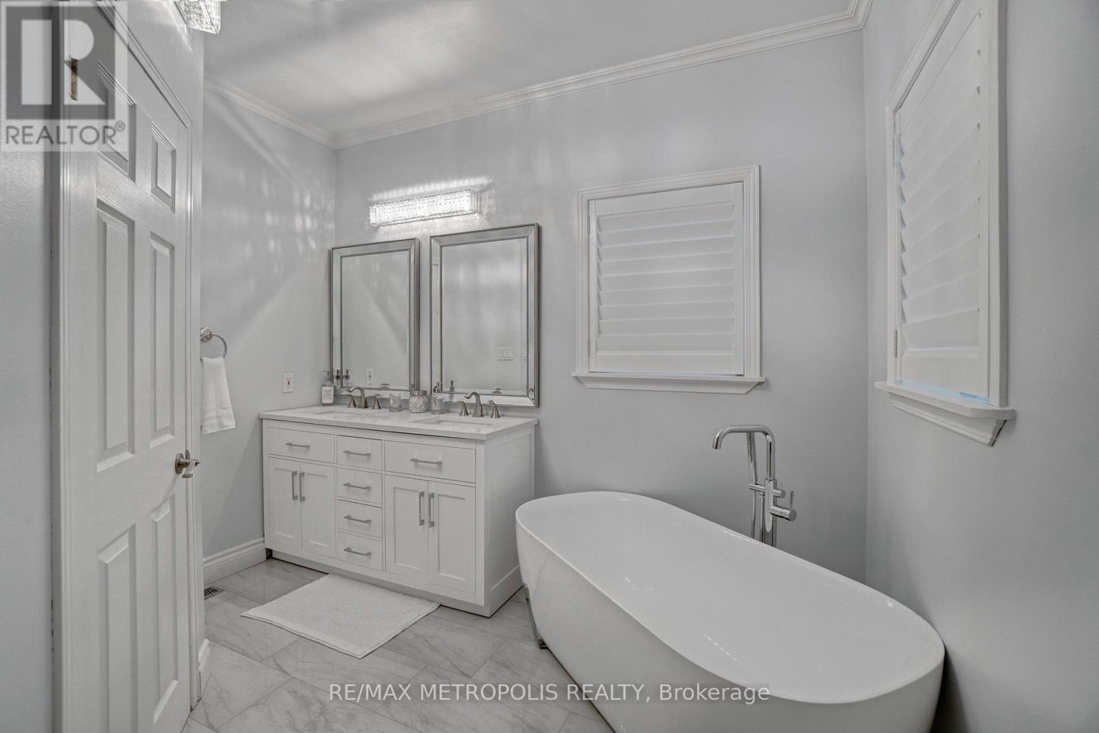 1872 Appleview Road Property Photo 27