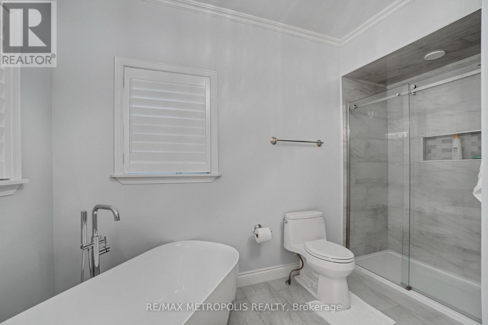 1872 Appleview Road Property Photo 28