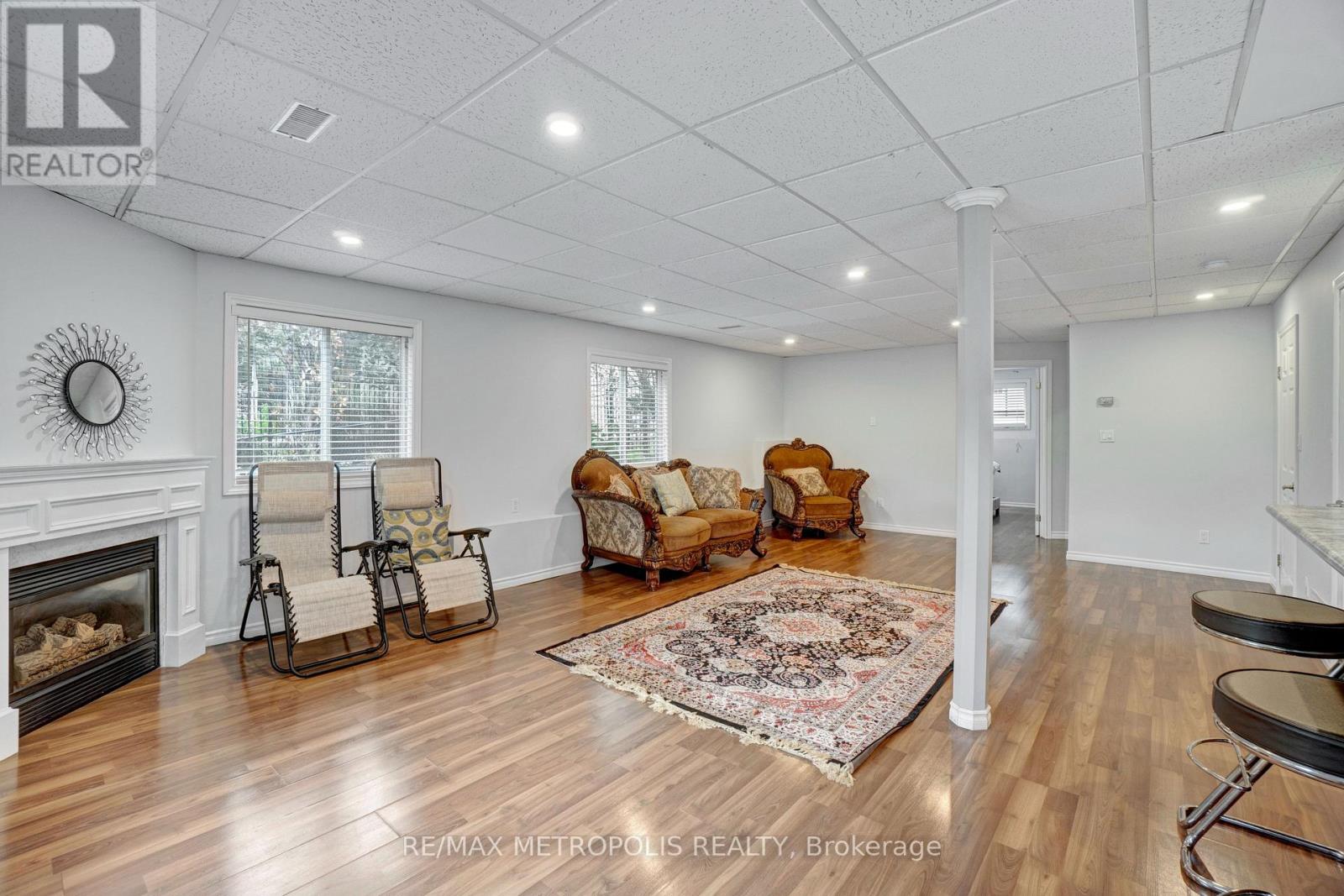 1872 Appleview Road Property Photo 33
