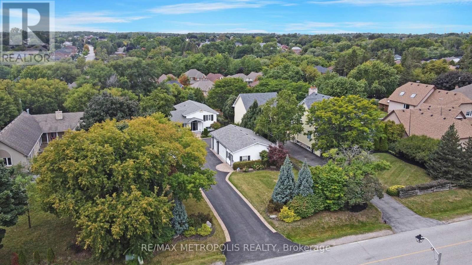 1872 Appleview Road Property Photo 47