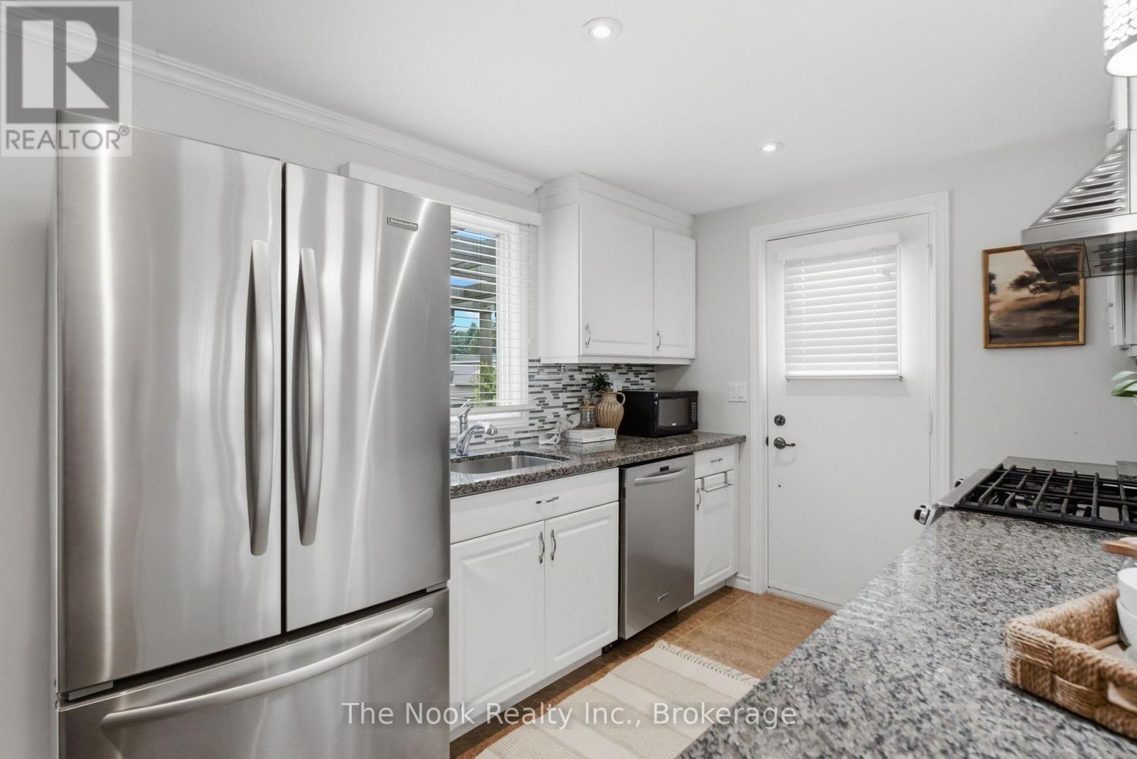 7 Pineridge Crescent Property Photo 12