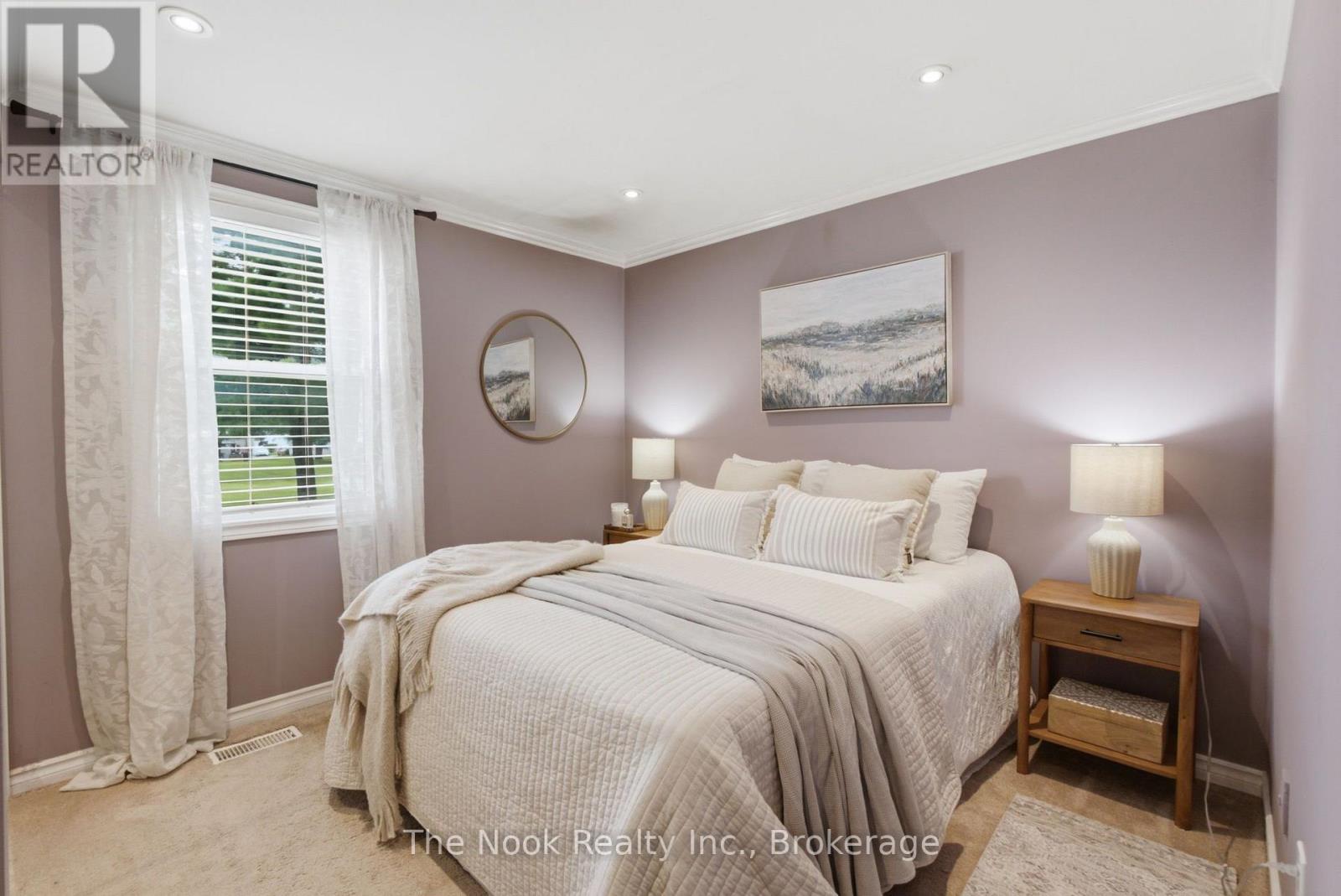 7 Pineridge Crescent Property Photo 15