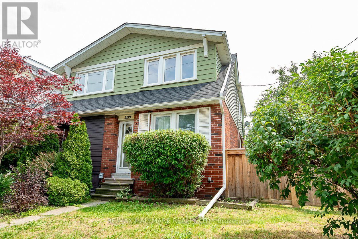 MAIN - 2159 GERRARD STREET E