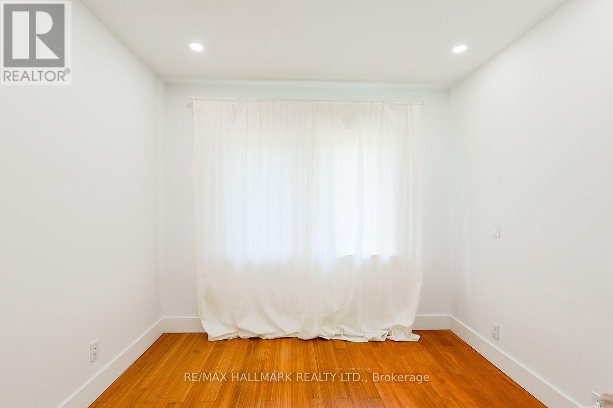 Main - 2159 Gerrard Street E Property Photo 9