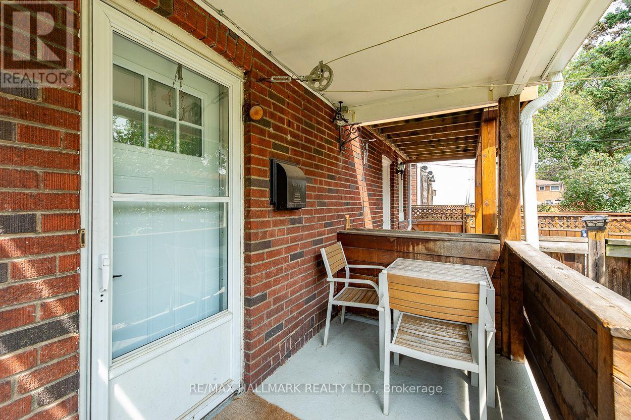 Main - 2159 Gerrard Street E Property Photo 12