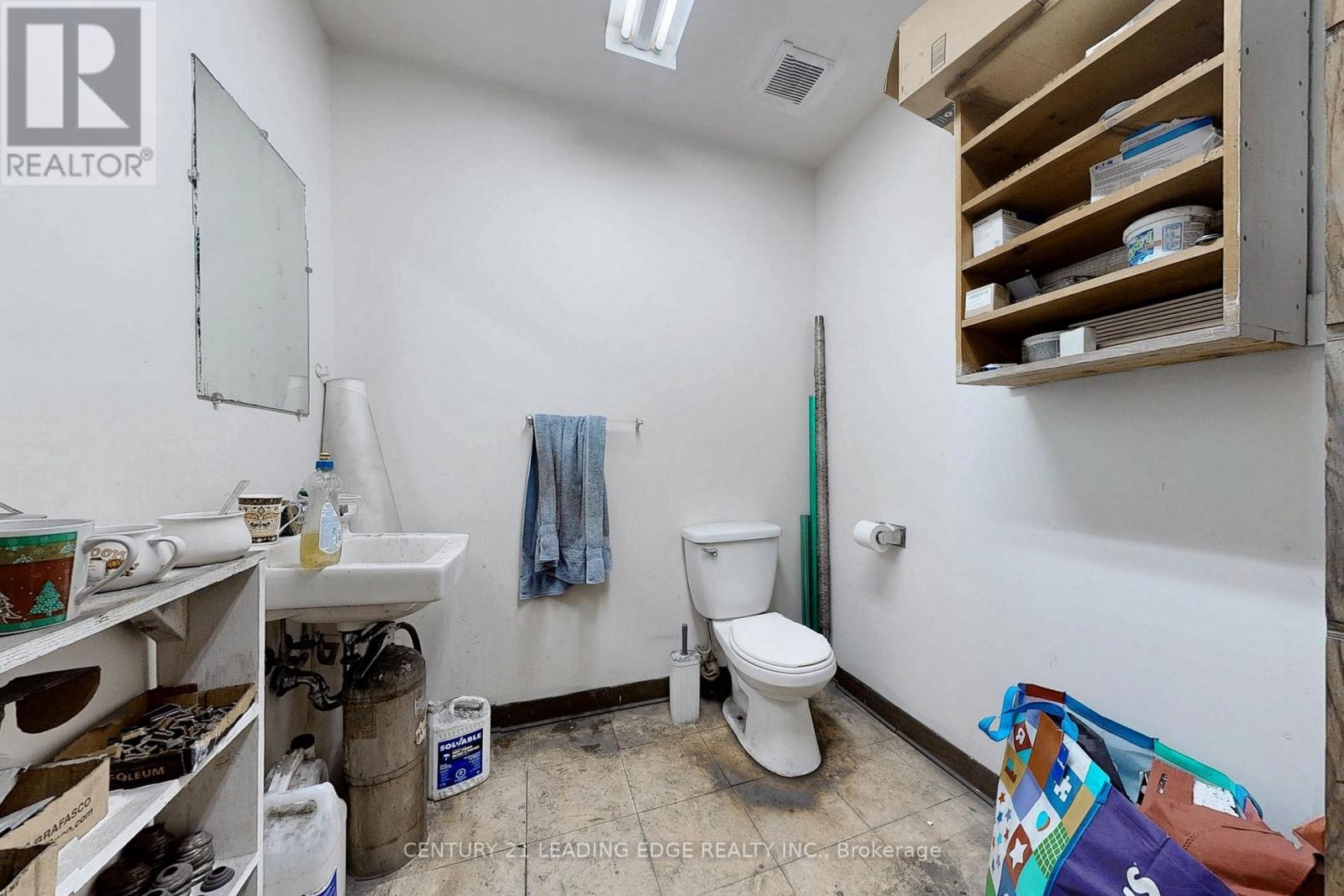 38 - 850 Tapscott Road Property Photo 12